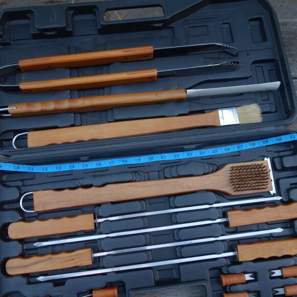 Nice Wood Handle BBQ Set with Plastic Carrying Case Like New! - Picture 8 of 16